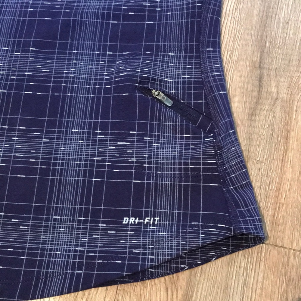 Nike Dri-FIT Pullover Hoodie - Picture 5 of 7